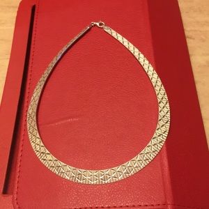 Women’s white gold 18” necklace